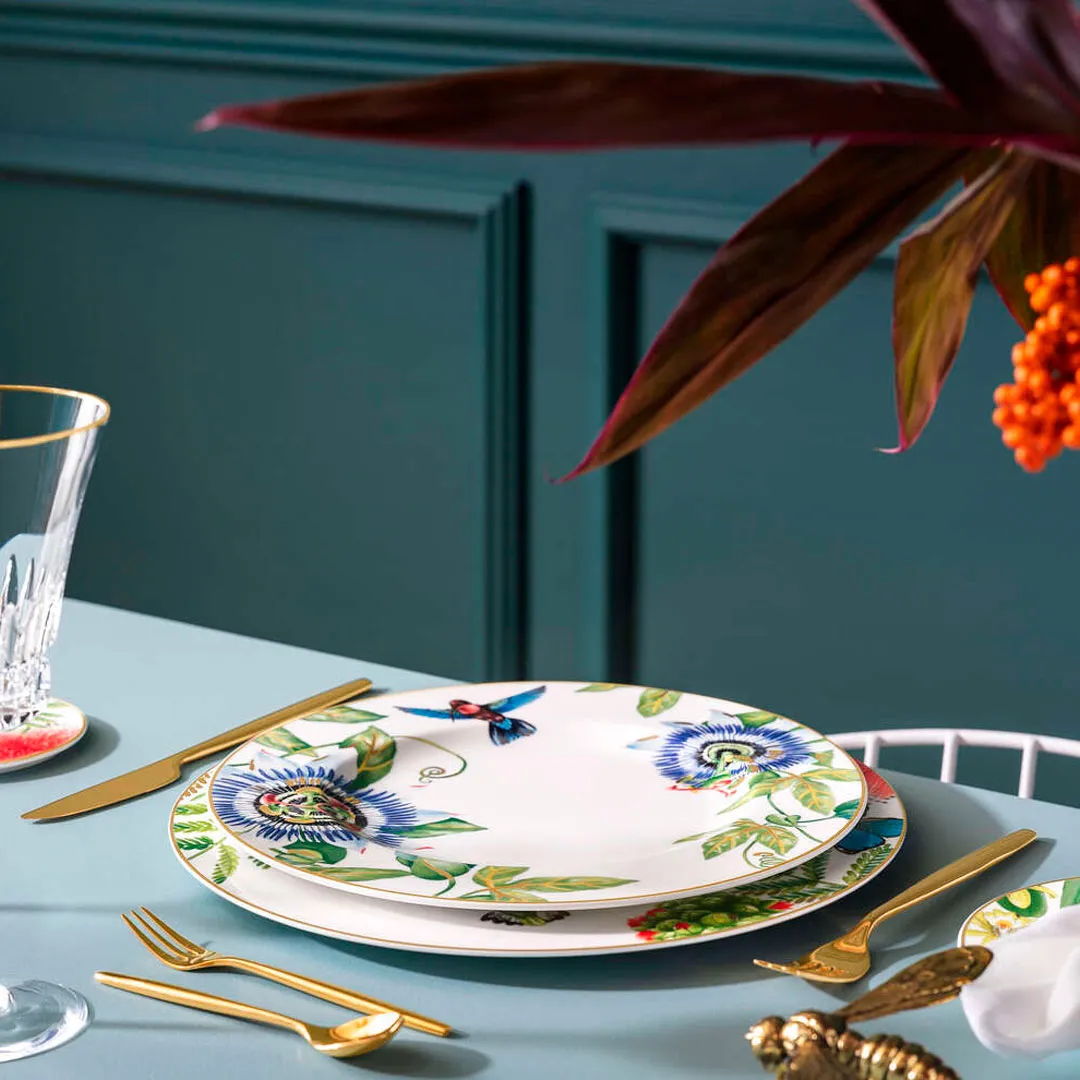 Плоская тарелка