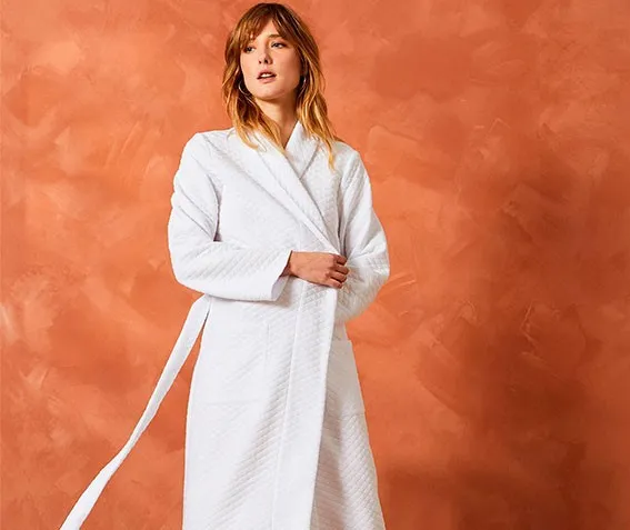 Халат женский ESSENTIU Blanc