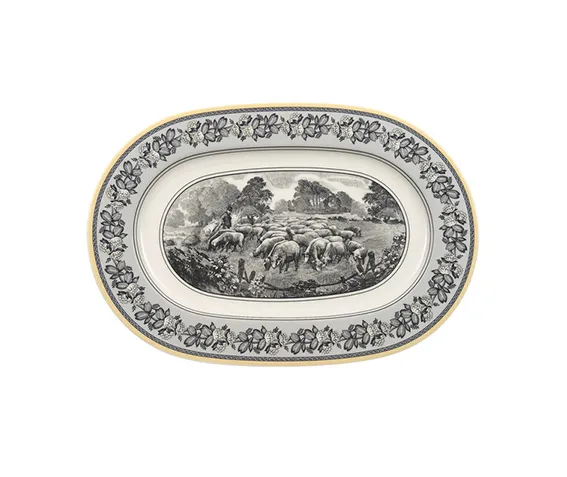 Овальное блюдо