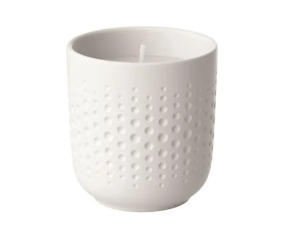 Подсвечник со свечей