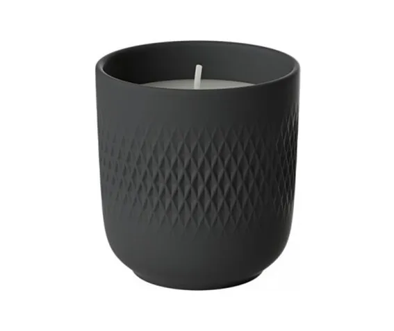 Подсвечник со свечей