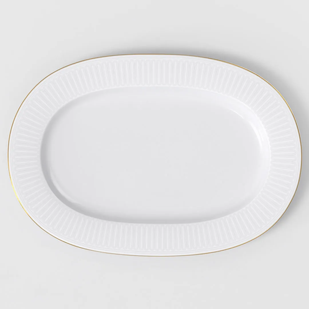 Овальная тарелка