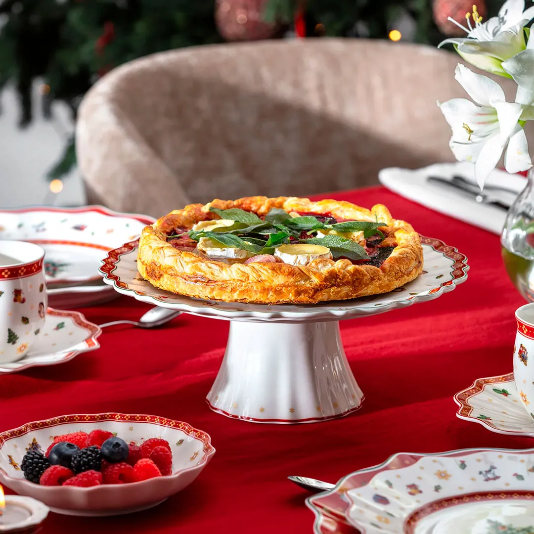 Тарелка для пирога на ножке