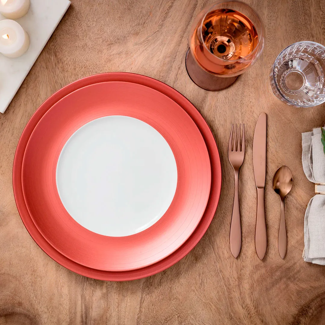 Плоская тарелка