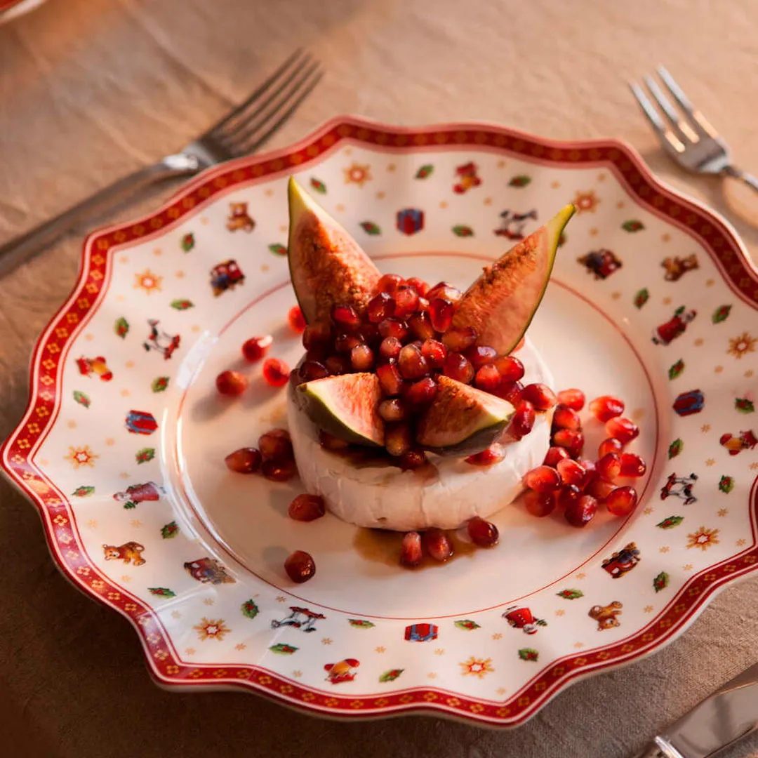 Плоская тарелка