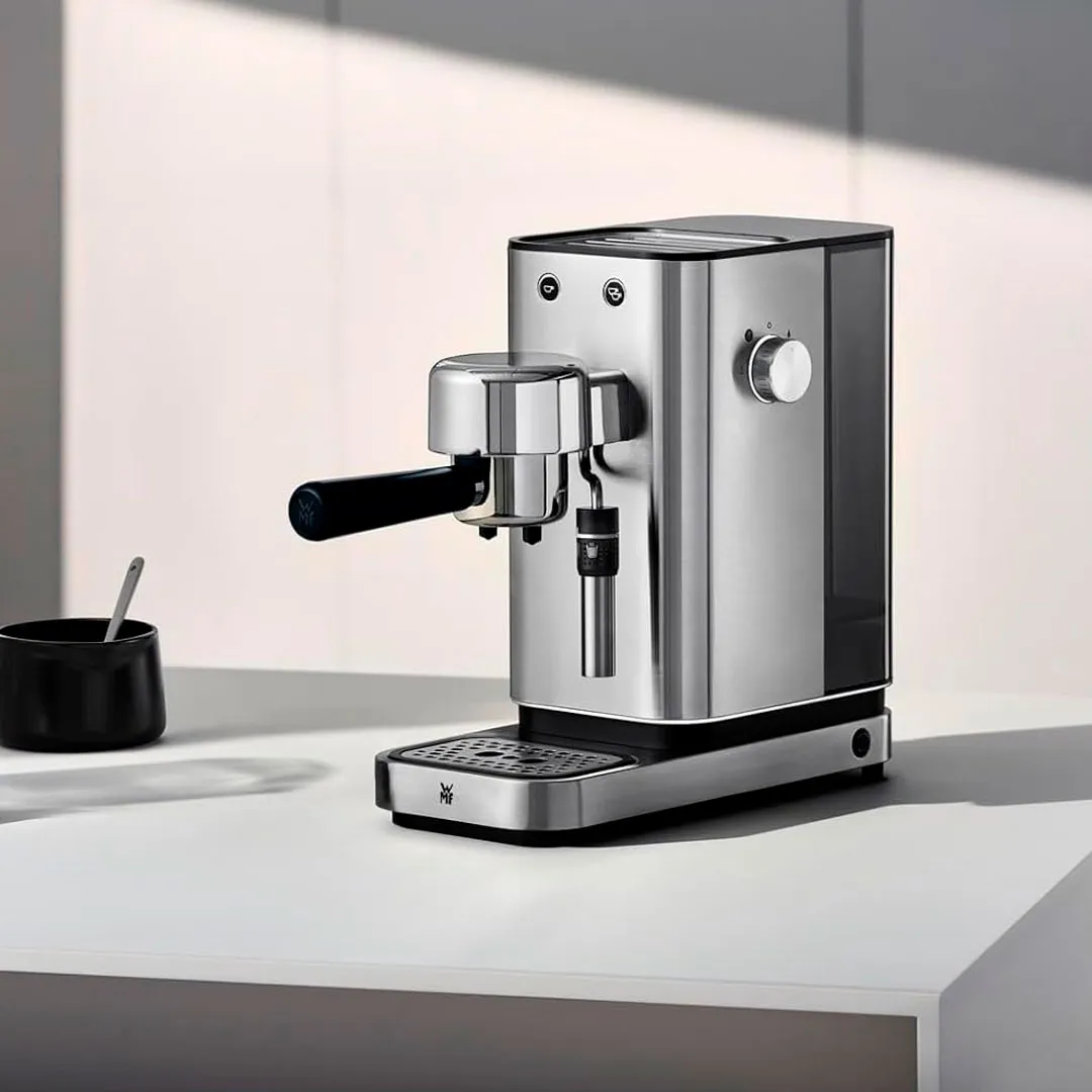 Рожковая кофеварка эспрессо Lumero, мощность 1350 Вт.