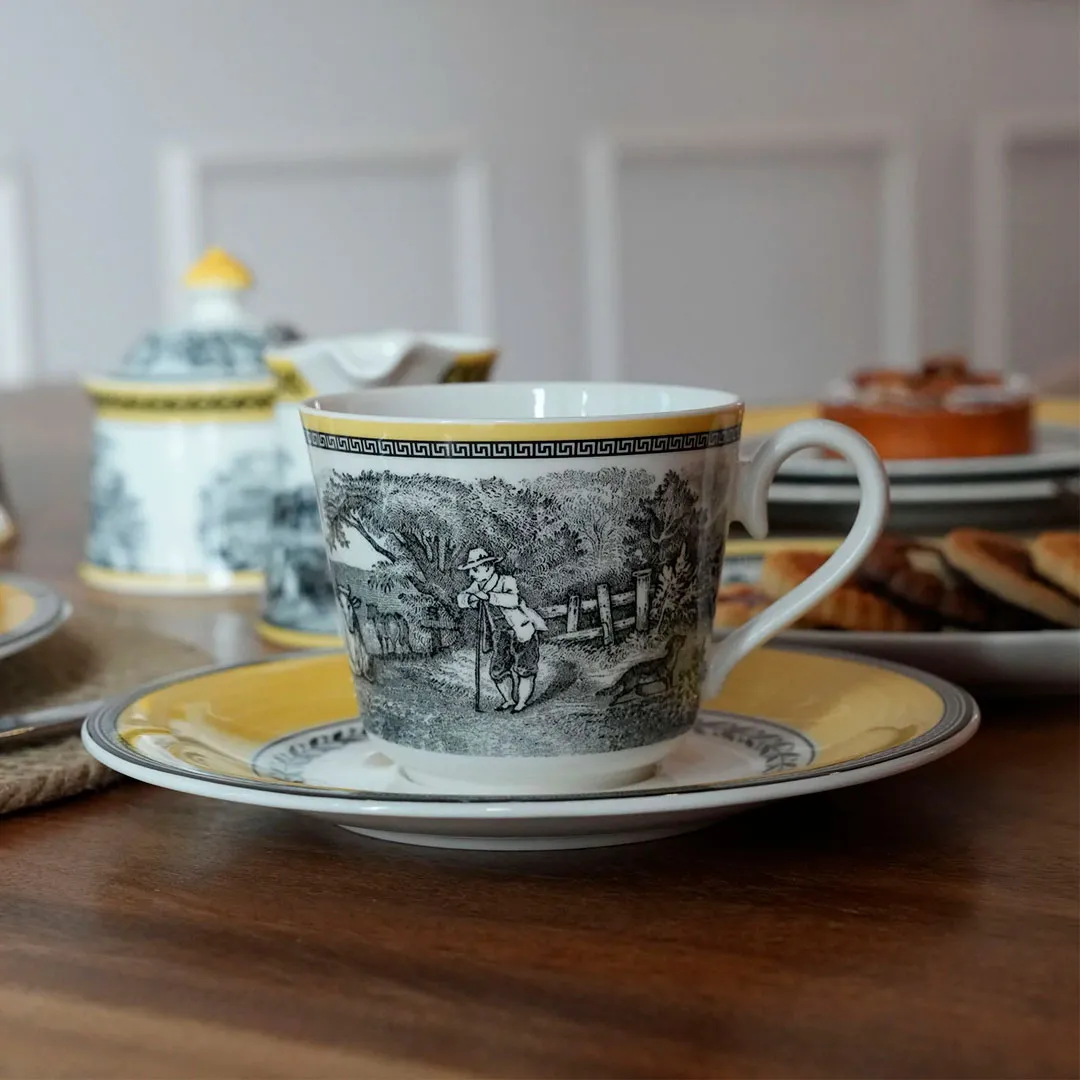 Чашка для завтрака