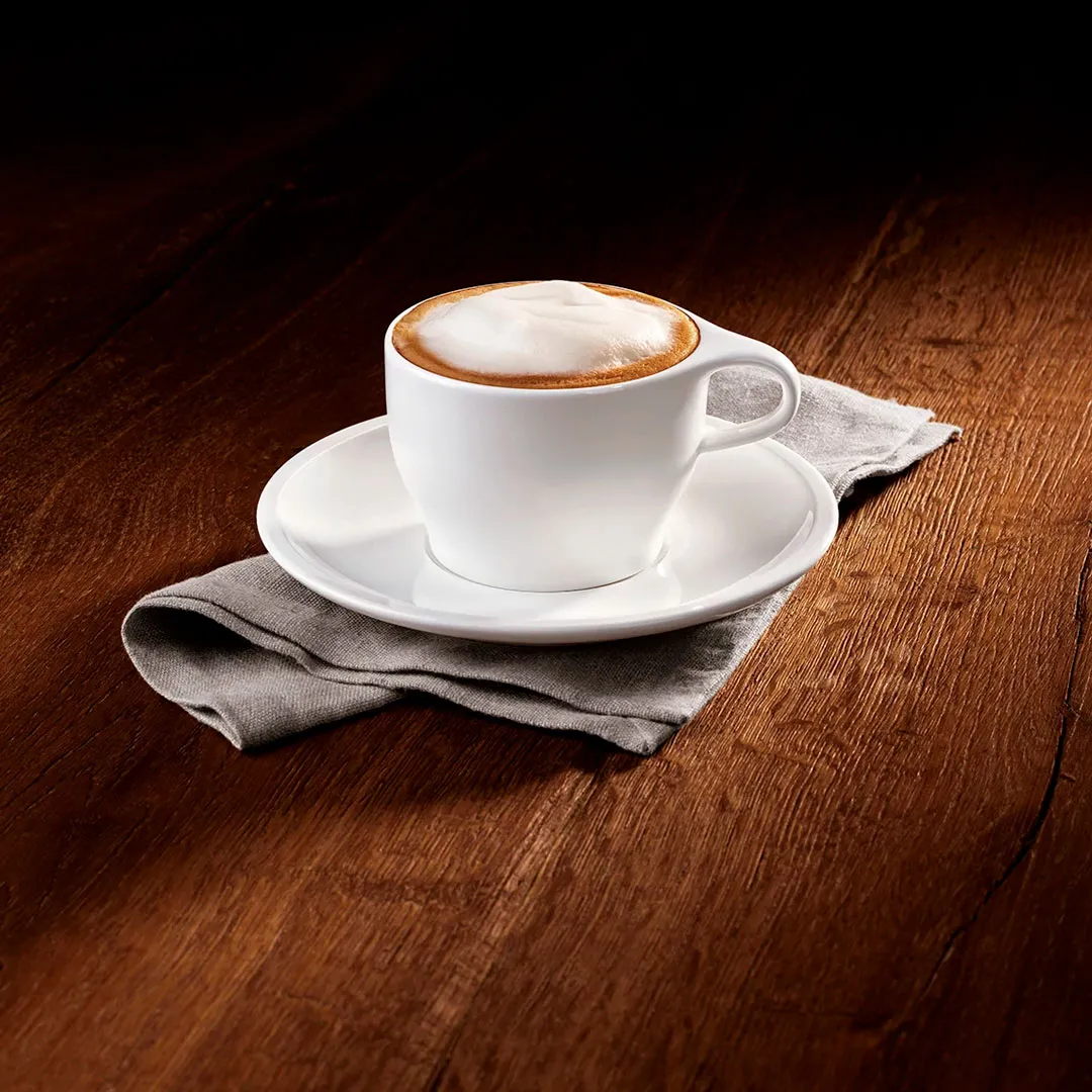 Чашка с блюдцем