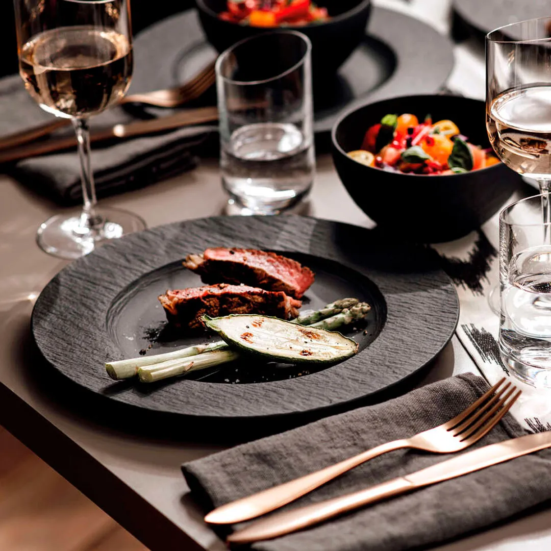 Плоская тарелка