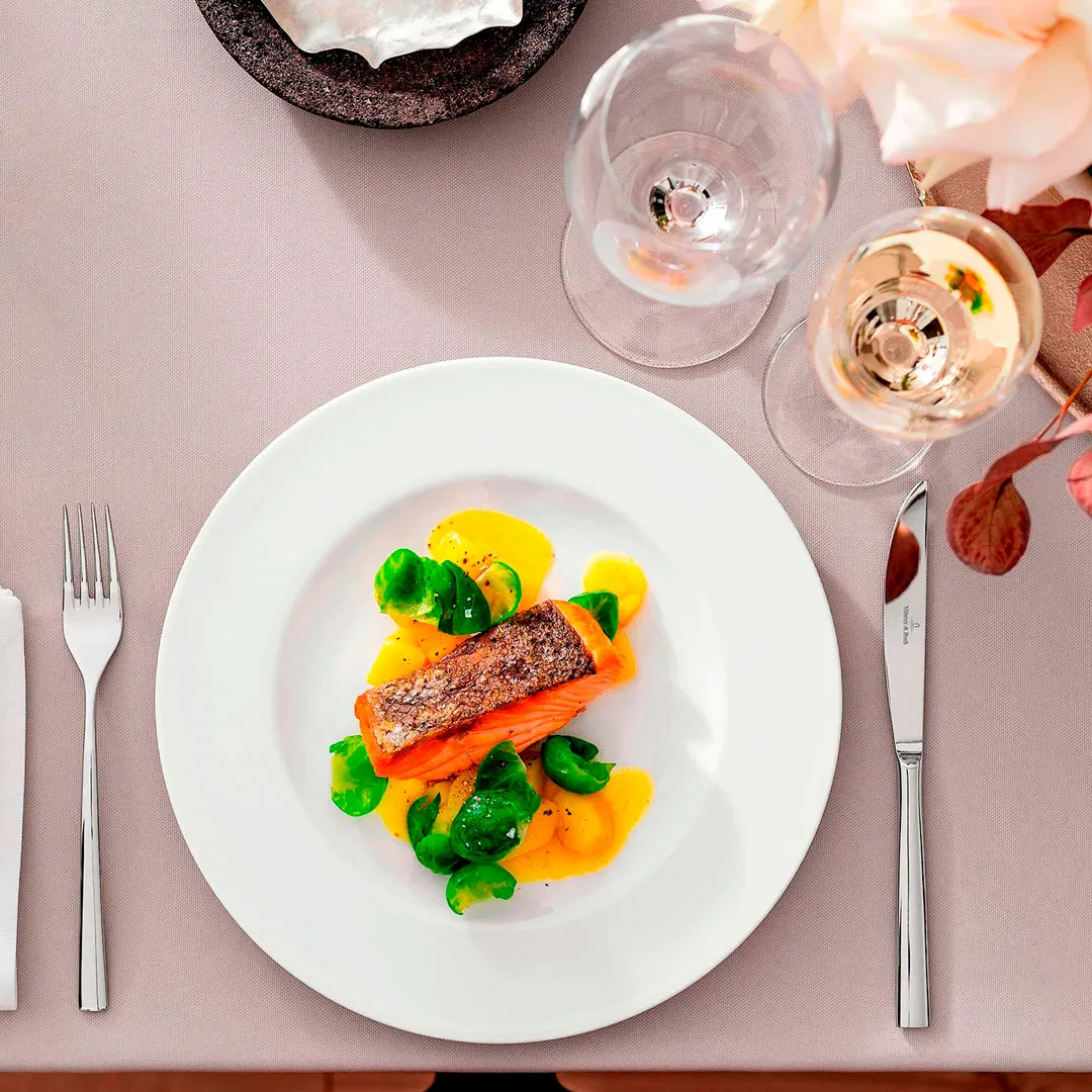 Плоская тарелка