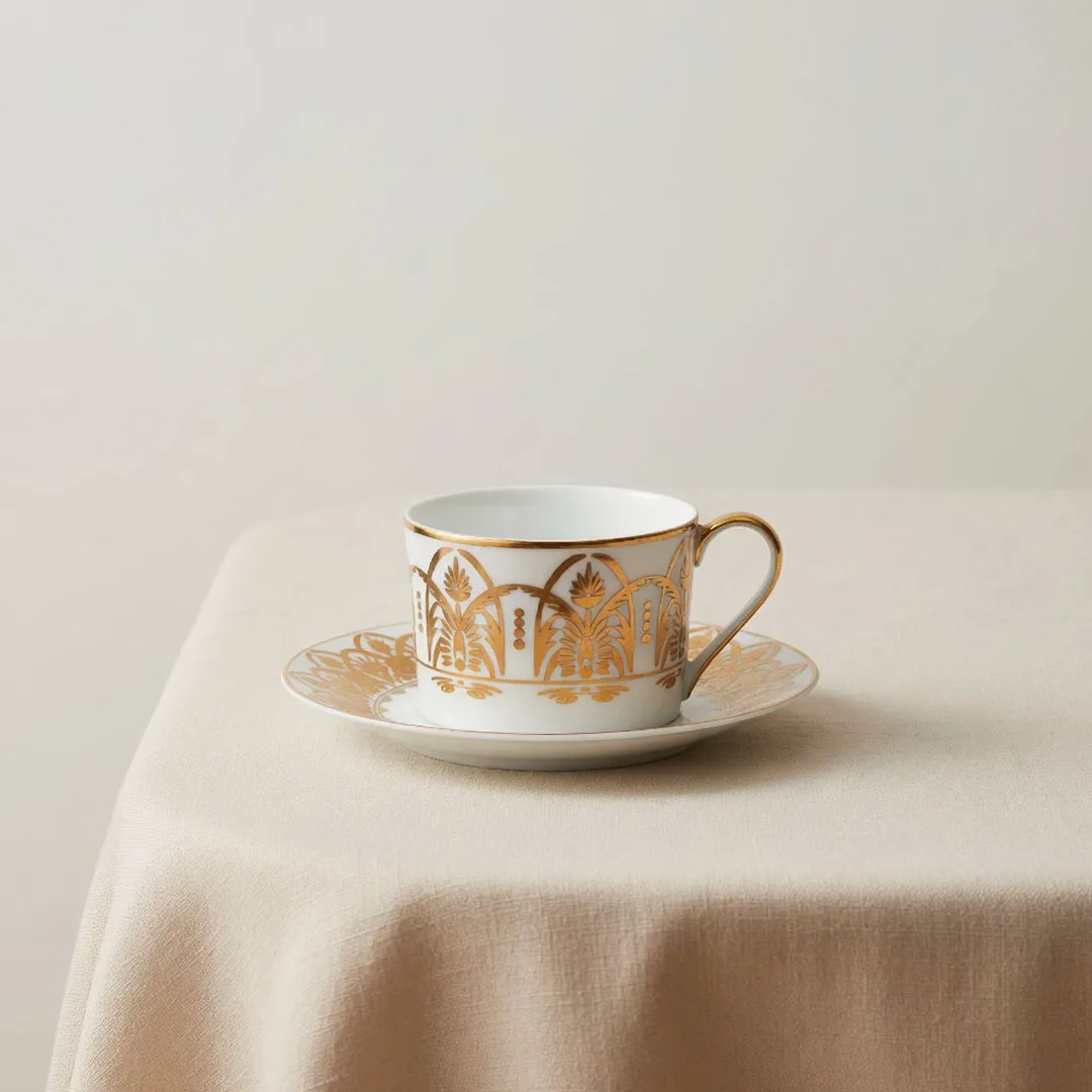 Чашка для чая с блюдцем