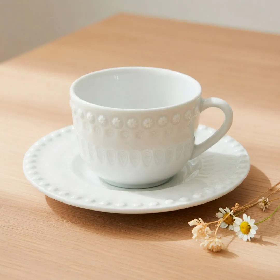 Чашка с блюдцем для чая